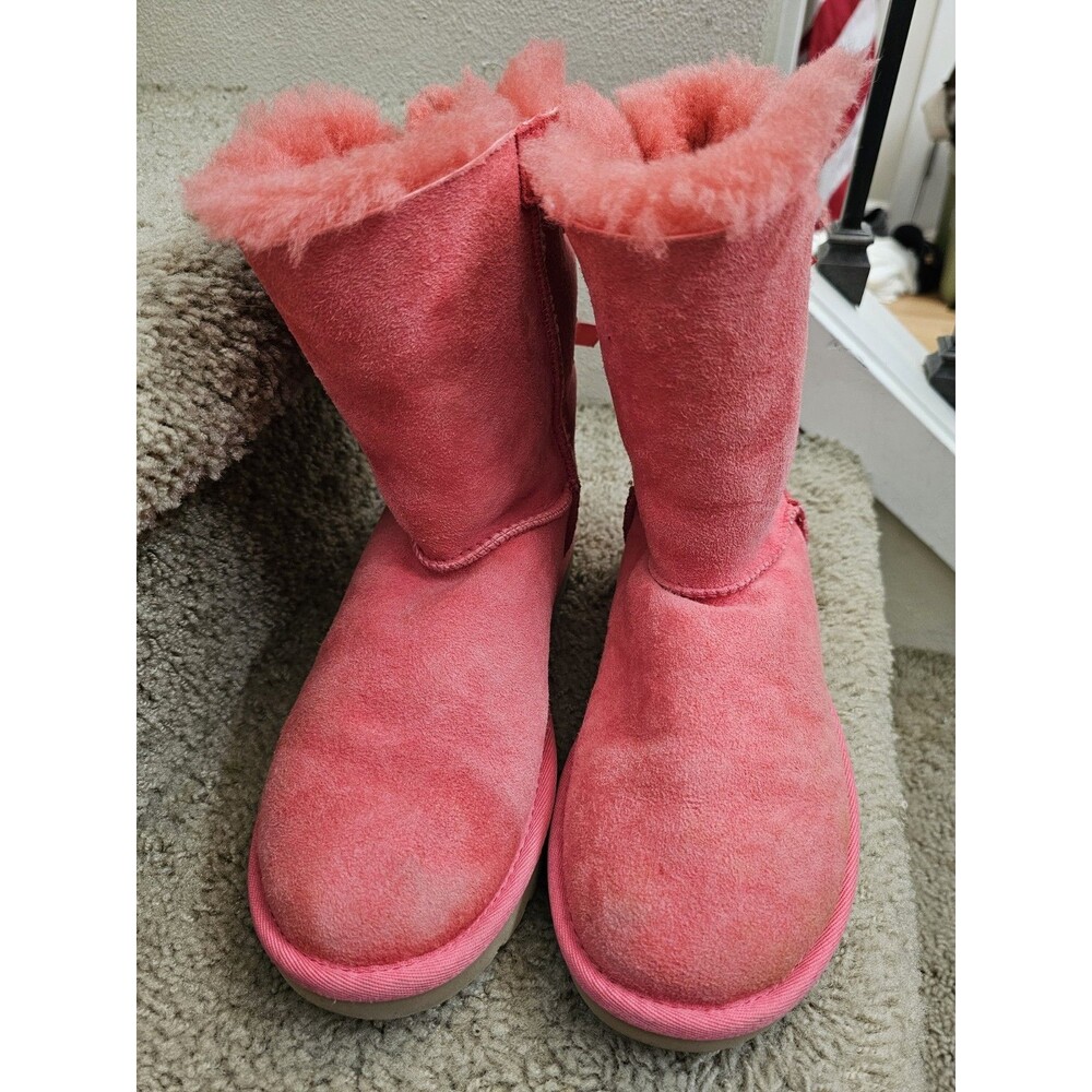 UGG Women’s Bailey Bow II Boots Wild Berry Rose Pink Suede Size 7 1016225